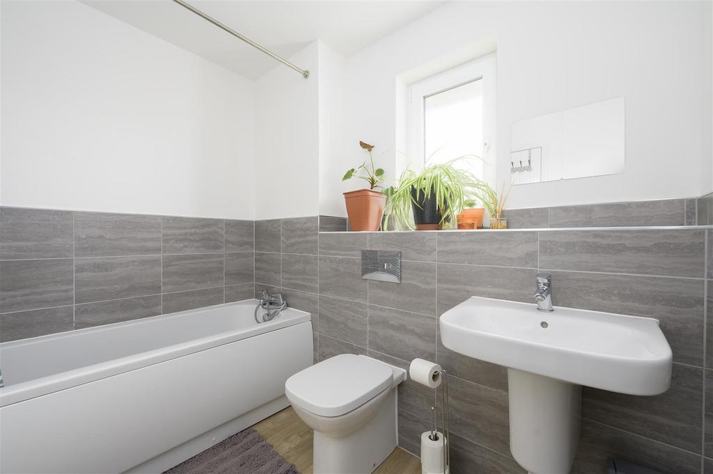 24 Jenny Mc Callum Way 030.jpg