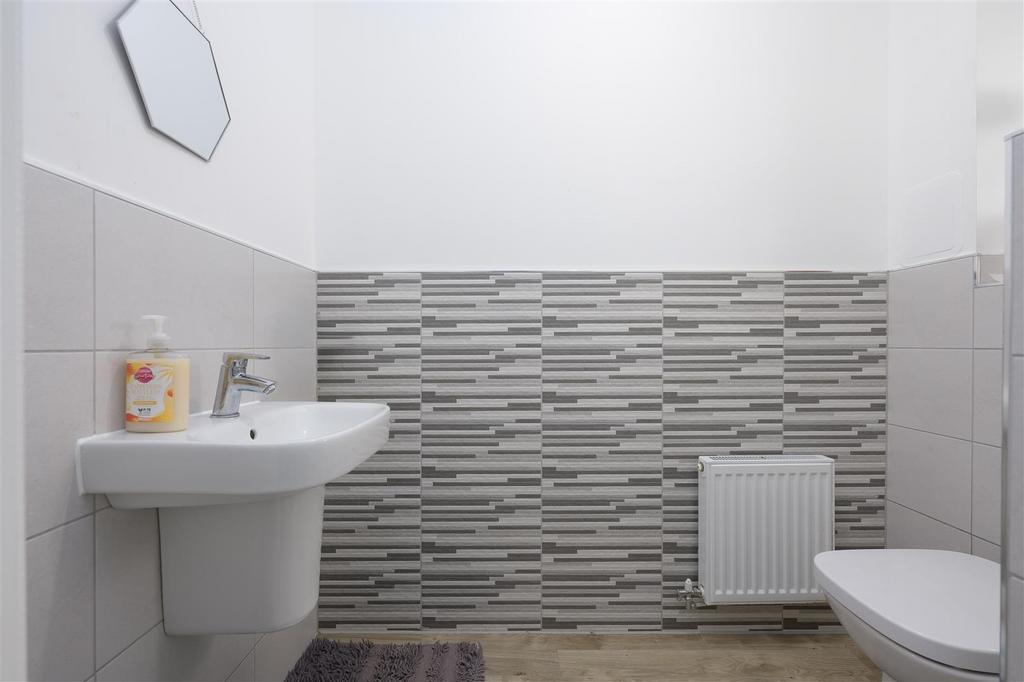 24 Jenny Mc Callum Way 006.jpg