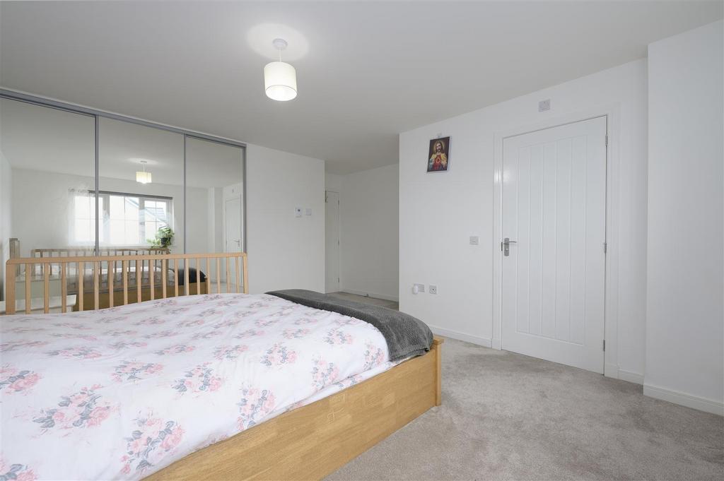 24 Jenny Mc Callum Way 040.jpg