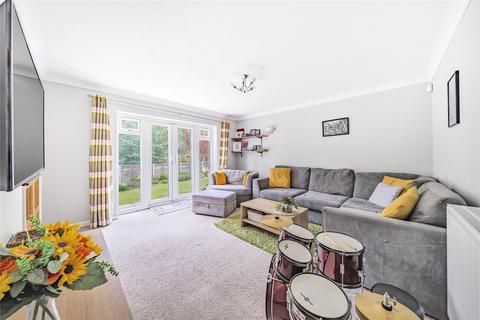 3 bedroom semi-detached house for sale, Yeoveney Close, Surrey TW19