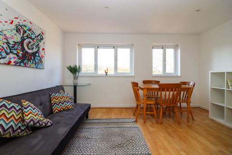 8 Aire Walk, Bedford, MK41 7XU