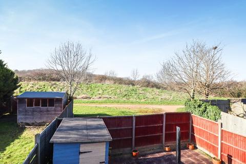 8 Aire Walk, Bedford, MK41 7XU