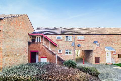8 Aire Walk, Bedford, MK41 7XU