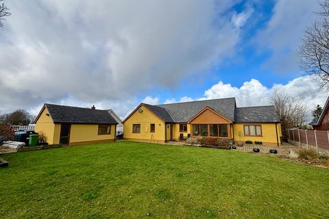 4 bedroom detached bungalow for sale, Llanllwni, Pencader, SA39