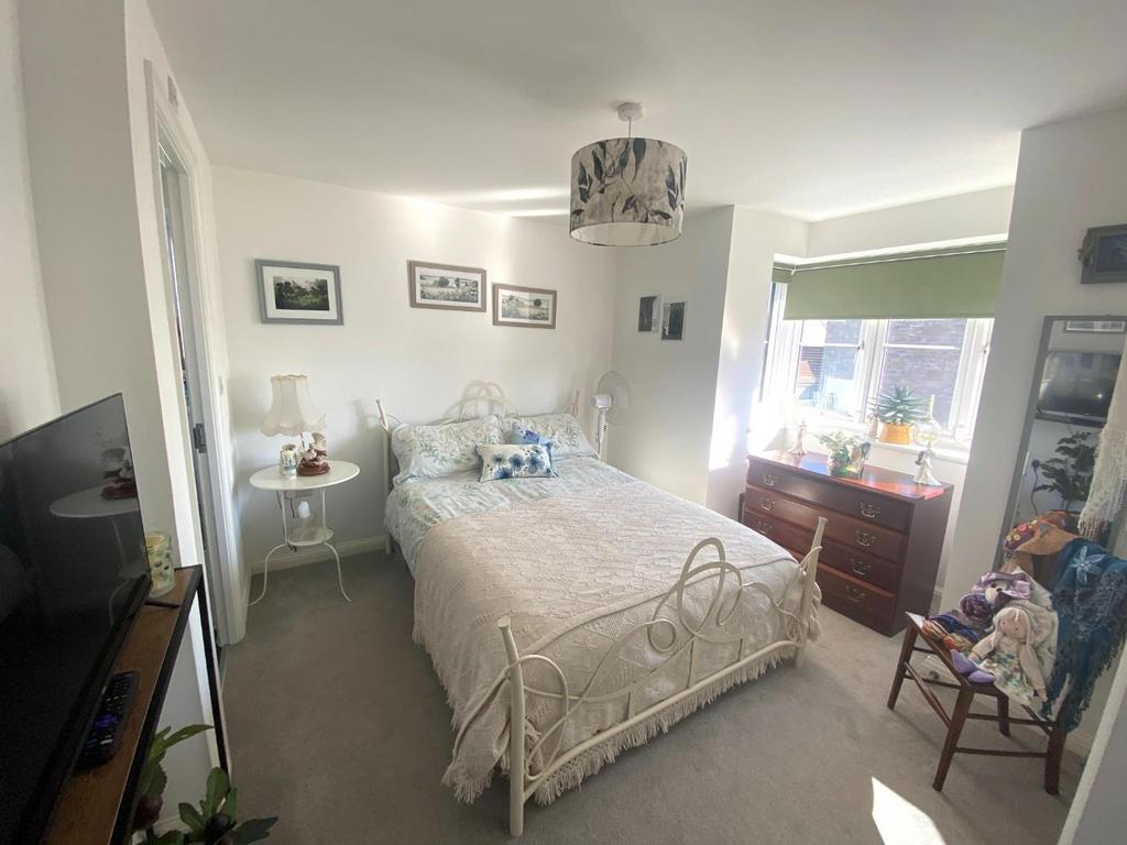 Bedroom One.JPG