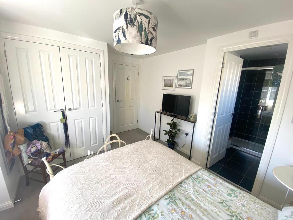 Bedroom One..JPG