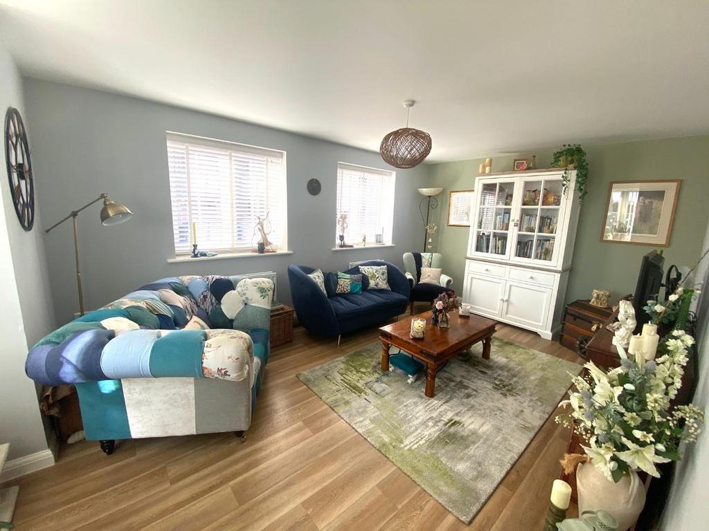 Living Room.JPG