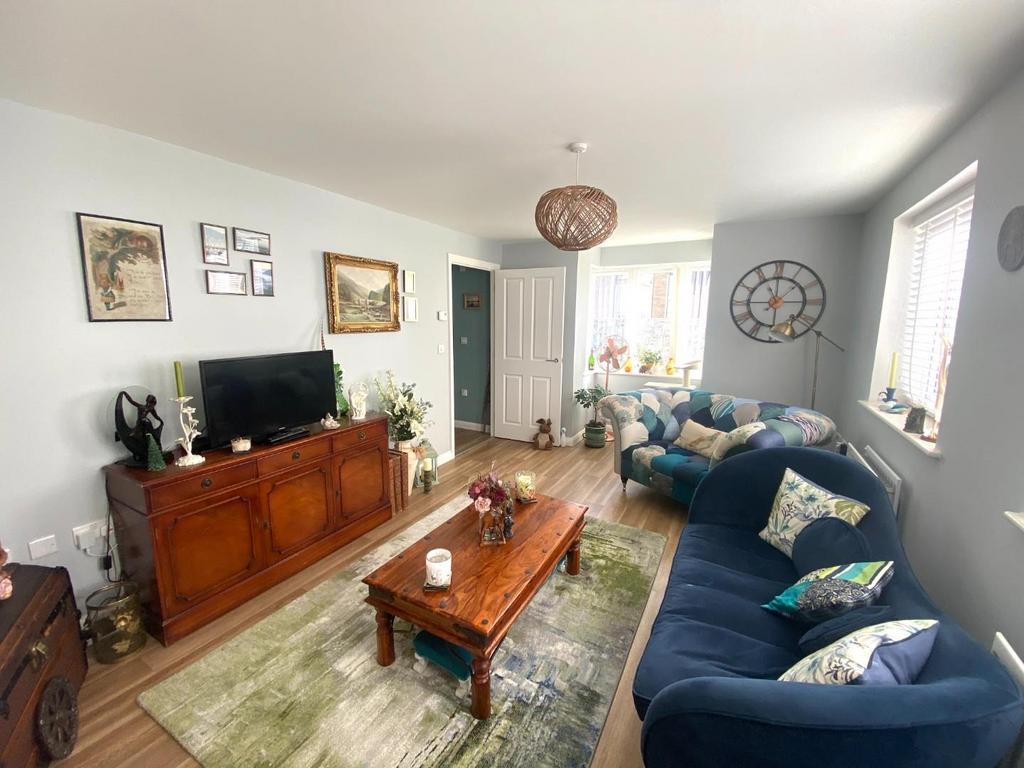 Living Room Two.JPG