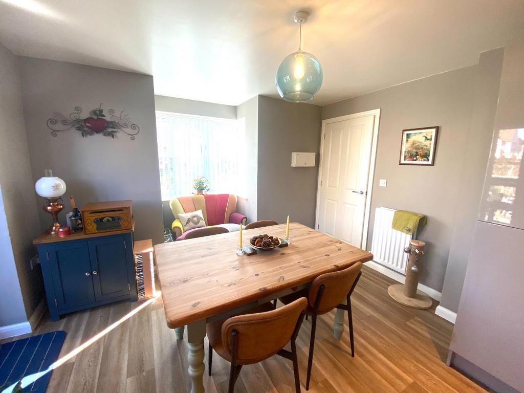 Kitchen:Diner Two.JPG