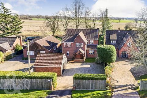 4 bedroom detached house for sale, Salhouse Road, Rackheath, Norwich