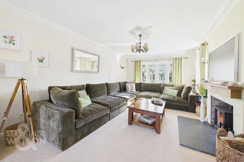 4 bedroom detached house for sale, Salhouse Road, Rackheath, Norwich