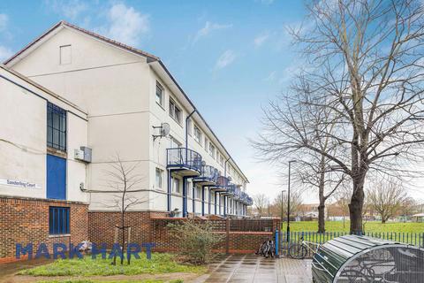 3 bedroom flat for sale, Abinger Grove, London SE8