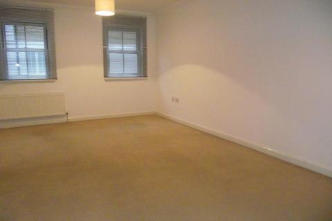 2 bedroom flat to rent, George Williams Way, Colchester