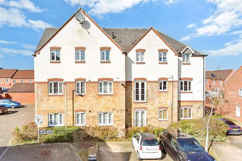 2 bedroom apartment for sale, Abelyn Avenue, Sittingbourne, Kent