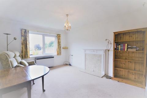 2 bedroom flat to rent, Denehyrst Court, York Road, Guildford, GU1