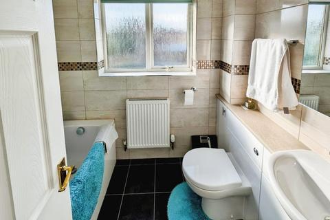 20 Hampden Close, Yate, Bristol, BS37 5UW