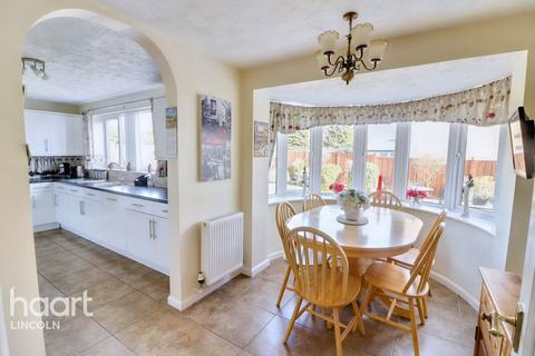 4 bedroom detached house for sale, Sympson Close, Lincoln