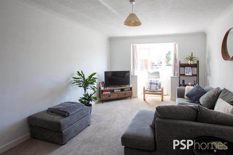 1 bedroom semi-detached house for sale, Junction Road, Burgess Hill