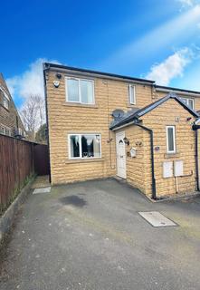 3 bedroom end of terrace house for sale, Keighley Road, Halifax HX2