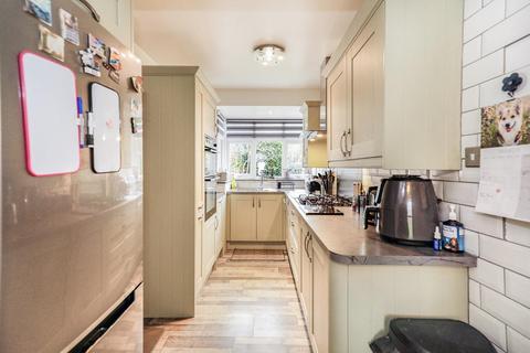 undefined, Newland Park Drive, York