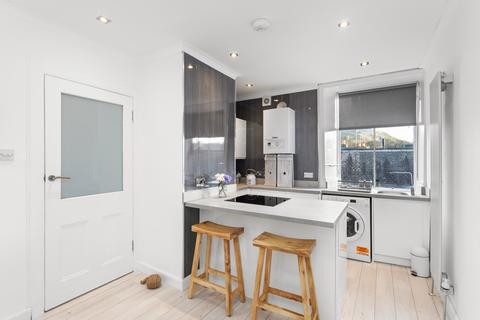 21h Melbourne Place, North Berwick, EH39 4JR