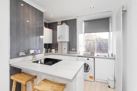 21h Melbourne Place, North Berwick, EH39 4JR