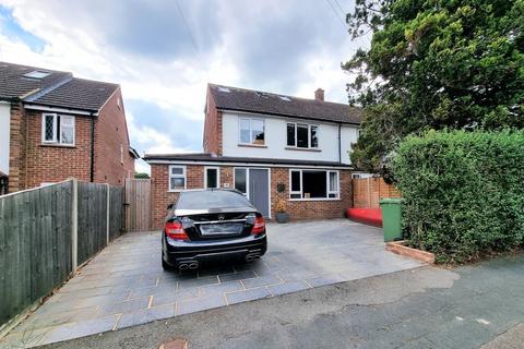 4 bedroom semi-detached house for sale, Meadow Way, Woking GU24