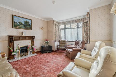 4 bedroom semi-detached house for sale, Hillcroft Avenue, Pinner HA5