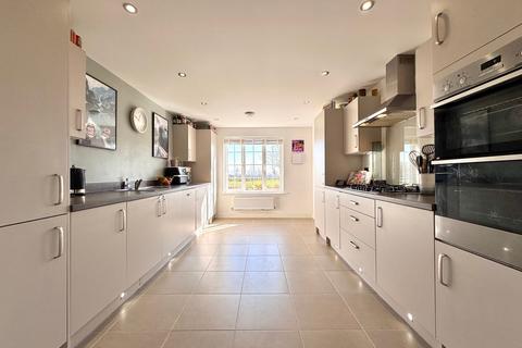 4 bedroom detached house for sale, Ballingers, Shrivenham, SN6