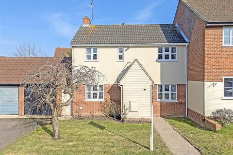 3 bedroom semi-detached house for sale, Carlyle Gardens, Billericay, Essex, CM12