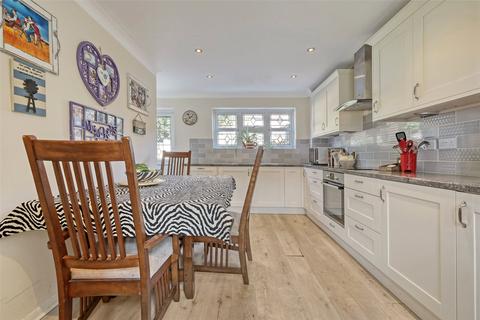 3 bedroom semi-detached house for sale, Carlyle Gardens, Billericay, Essex, CM12