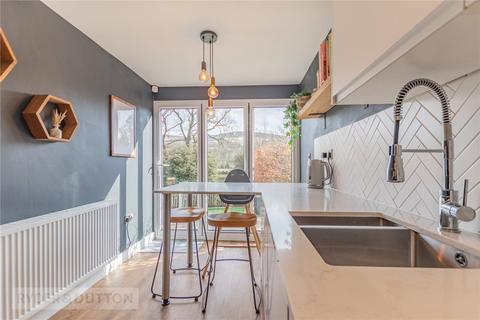 3 Hollin Crescent, Greenfield, Oldham, OL3 7LW