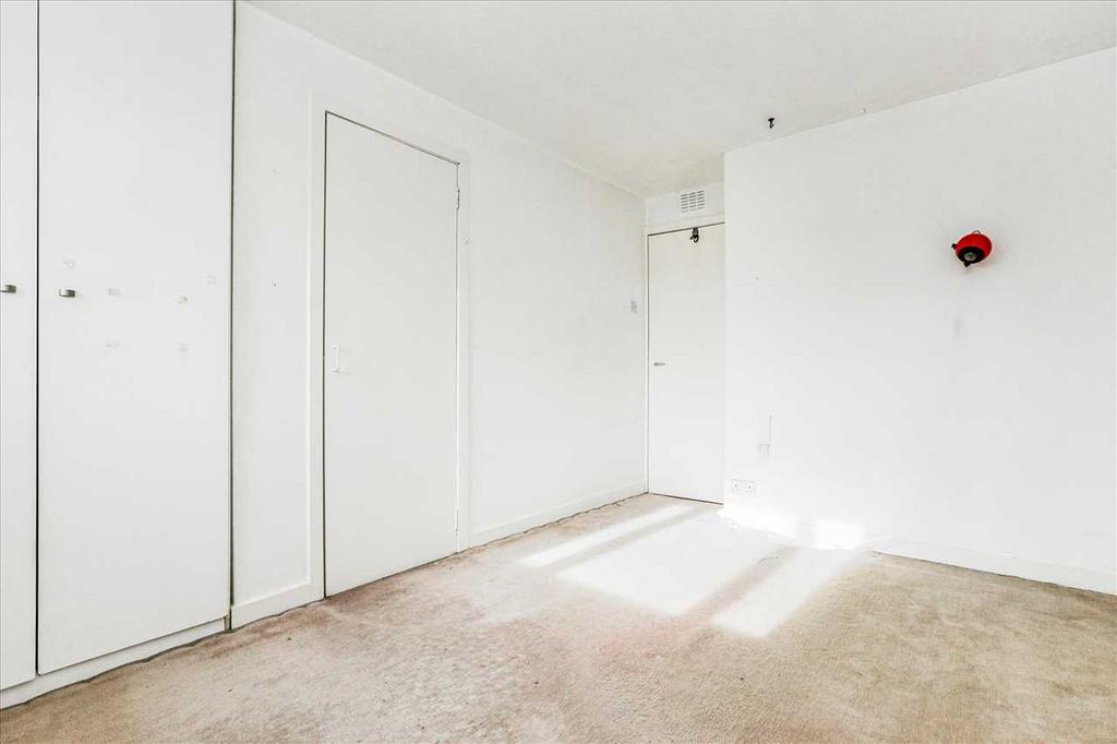 Bedroom Two (2)