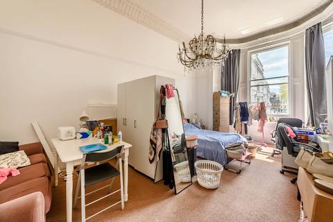 4 bedroom flat to rent, Cromwell Road, South Kensington, London, SW7