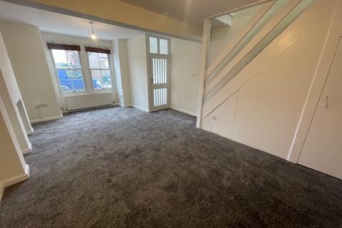 3 bedroom terraced house to rent, Salisbury Road, Bromley BR2