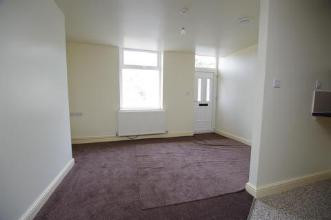 2 bedroom terraced house to rent, Idle Road, Bradford, BD2