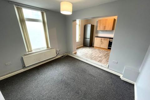 1 bedroom flat to rent, King Street, Alfreton, Derbyshire DE55