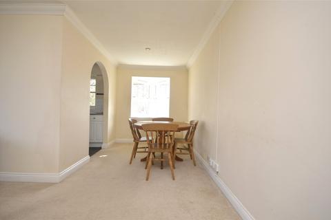 2 bedroom apartment to rent, Fawcett Close, LONDON SW16