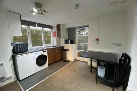 1 bedroom flat to rent, Crowndale Road, Camden Town, London, NW1