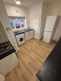 3 bedroom flat to rent, Aldborough Court, Aldborough Road North, Ilford, Essex, IG2