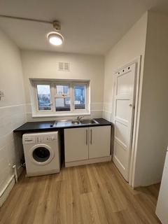 3 bedroom flat to rent, Aldborough Court, Aldborough Road North, Ilford, Essex, IG2