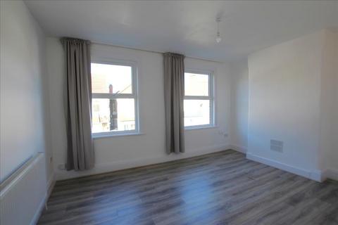 2 bedroom flat to rent, Napier Road, Tottenham, london, N17