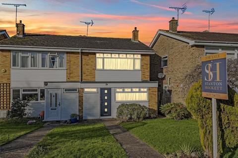 3 bedroom semi-detached house for sale, Kilbarry Walk, Billericay, Essex, CM11