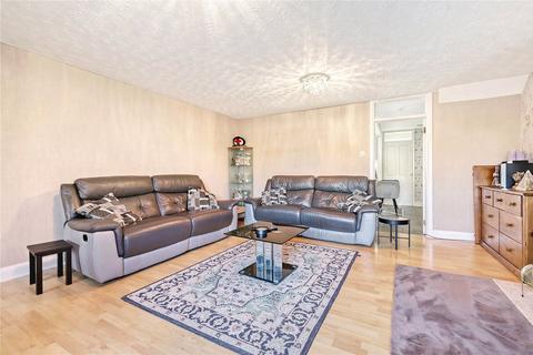 3 bedroom semi-detached house for sale, Kilbarry Walk, Billericay, Essex, CM11