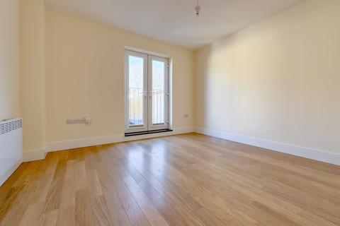 1 bedroom apartment to rent, Flat B 120 Gloucester Road, Patchway, Bristol, BS34