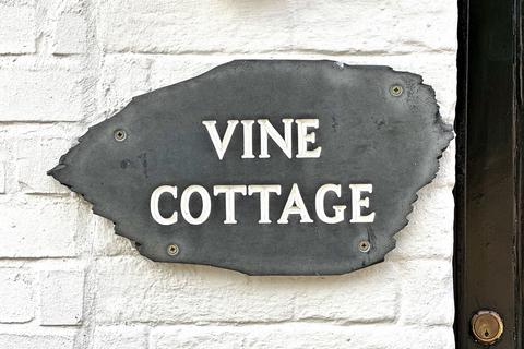 Vine Cottage Abingdon Road, East Ilsley, Newbury, RG20 7LQ