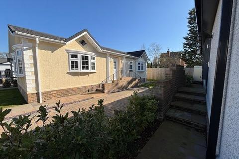 undefined, Finchampstead Wokingham