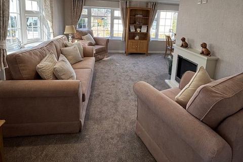 undefined, Finchampstead Wokingham