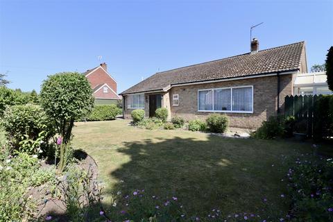 3 bedroom detached bungalow for sale, Hawling Road, Market Weighton, York