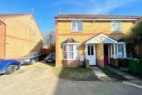 2 bedroom house for sale, Meadenvale, Peterborough